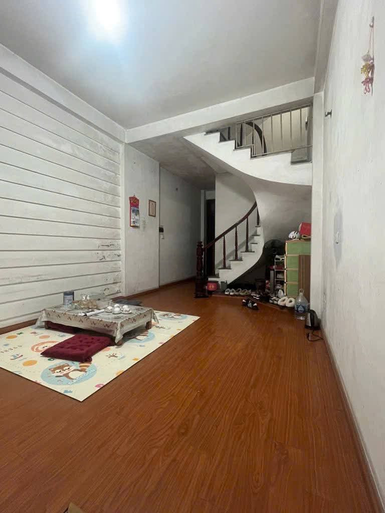 Bán nhà mặt phố Mai Dịch, Cầu Giấy, 45m2, 5 tầng, mặt tiền 3.7m, giá 22 tỷ