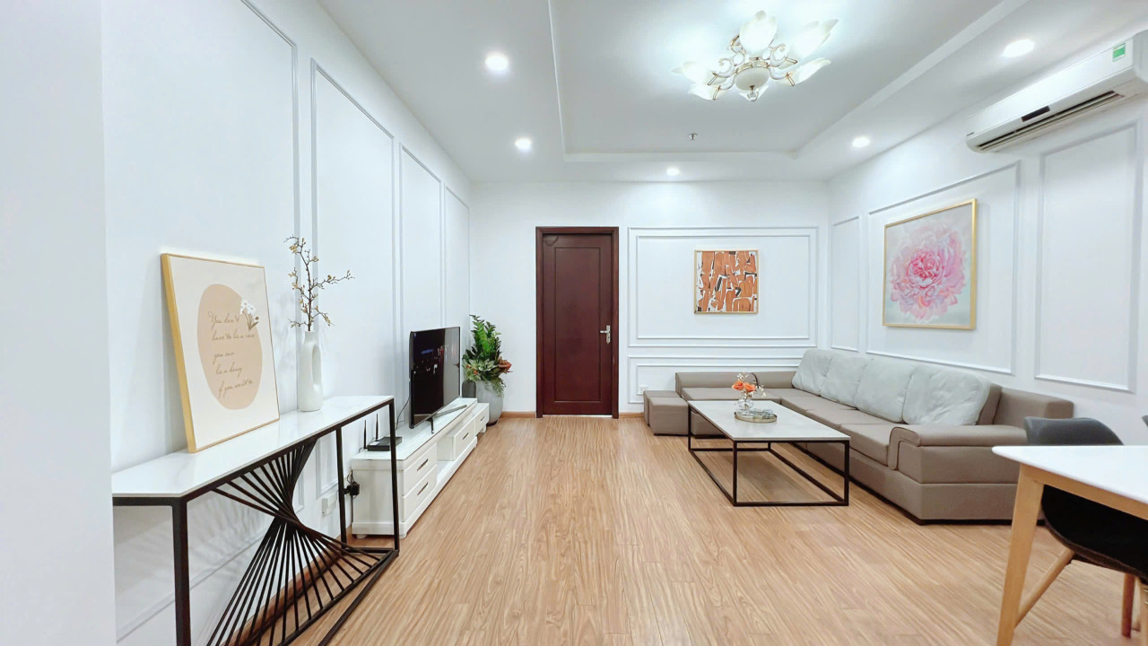 Gia đình em cần bán căn hộ