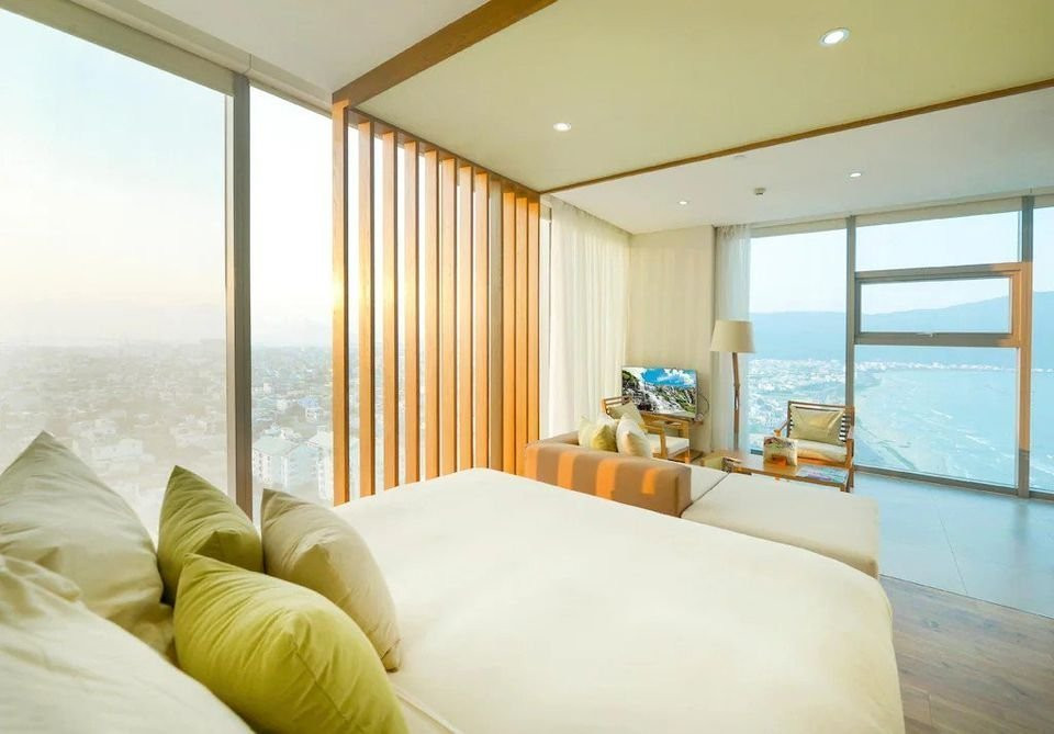 Chính chủ cần bán căn hộ 2PN Fusion Suites ĐN view trực diện biển - Sở hữu lâu dài chỉ 3,78 tỷ