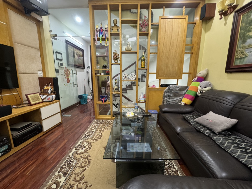 Chính chủ bán nhà 5 tầng phố Mễ Trì Thượng, 52m2 MT 4.2m, Giá chỉ hơn 9 tỷ