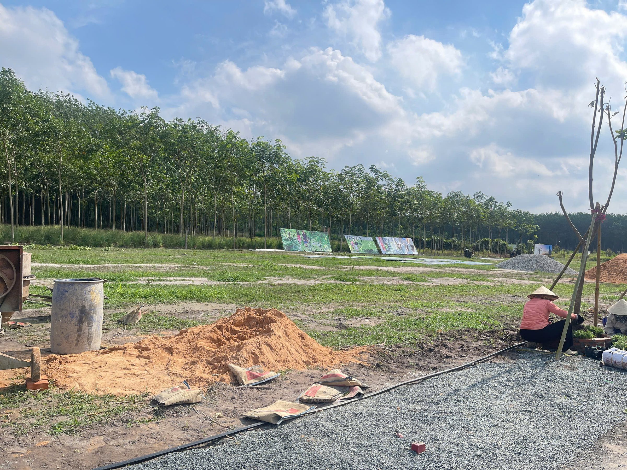 Bán đất 225m² có sẵn 60m² thổ cư ngang 5m giá 570 triệu gần ngã tư Chơn Thành - Đồng Nai