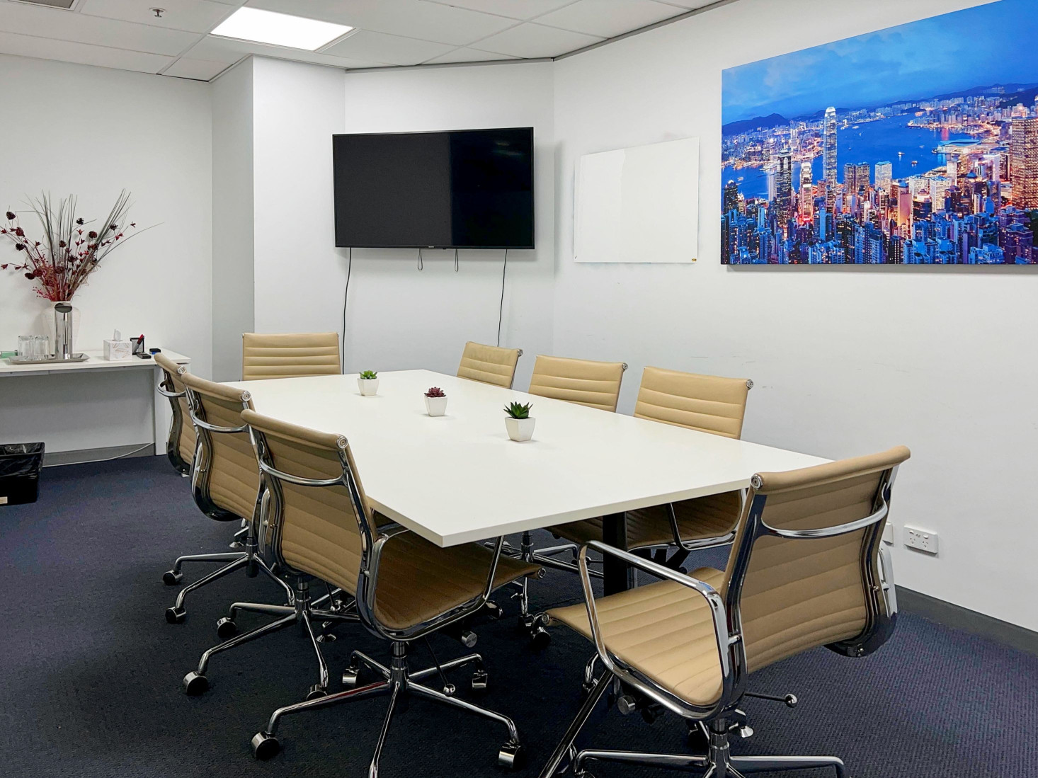 Không gian văn phòng mở cho 10+ người tại Regus Epic Tower