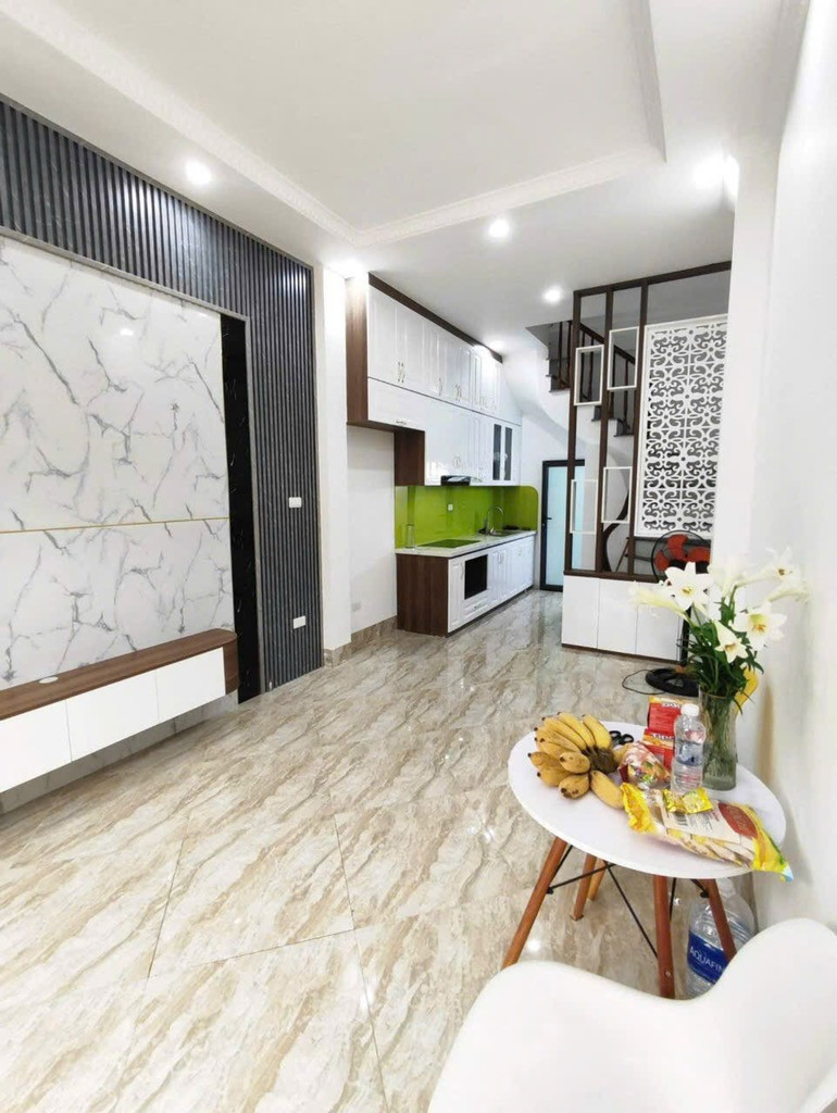 Bán nhà riêng Mỹ Đình, 33m2 x 5 tầng, ngõ thông thoáng, gần ô tô đỗ ngày đêm