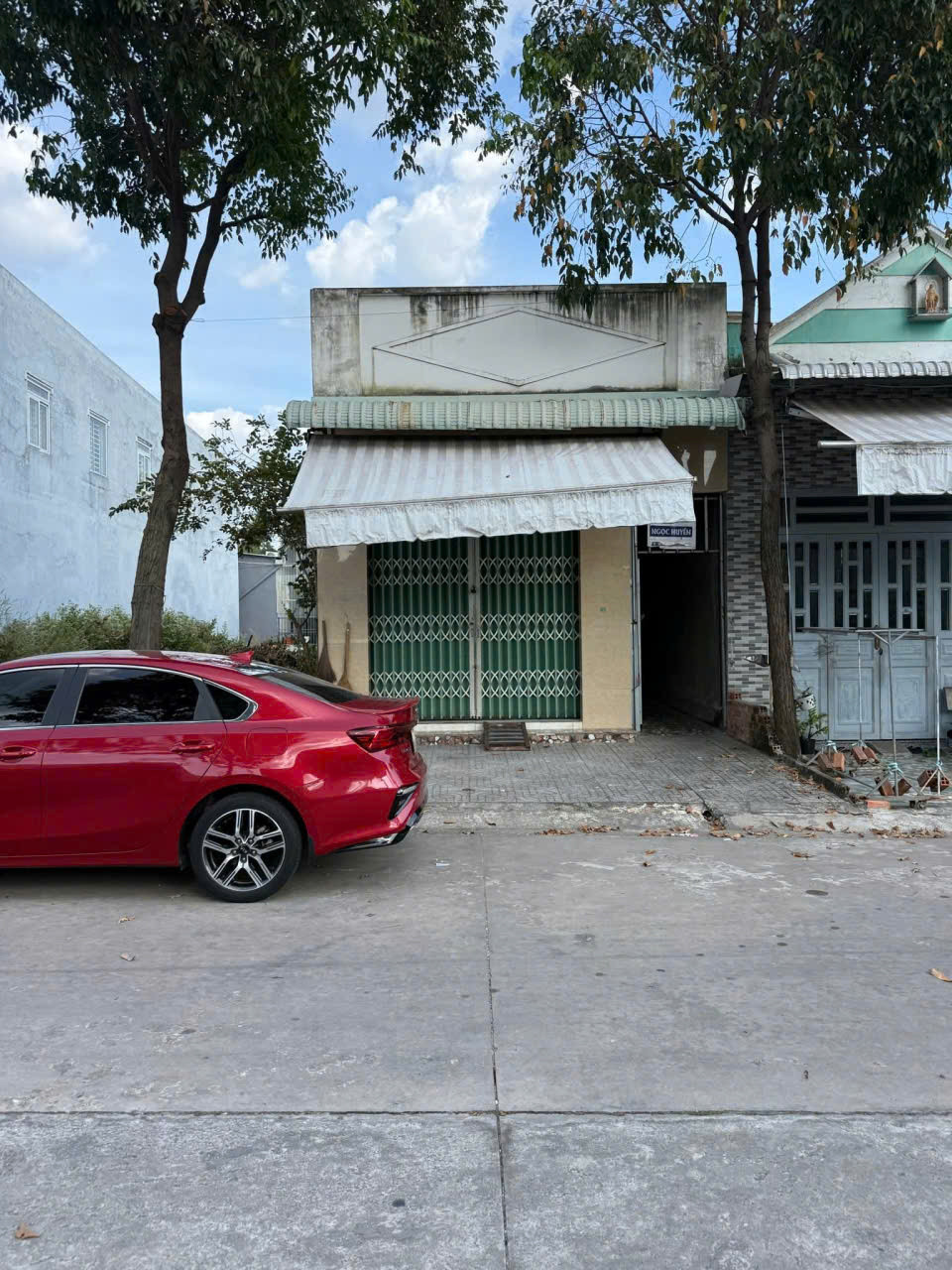 Bán dãy trọ 150m2 ngay khu vực Bàu Bàng giá 730 TRIỆU, sổ riêng, có dòng tiền sẵn