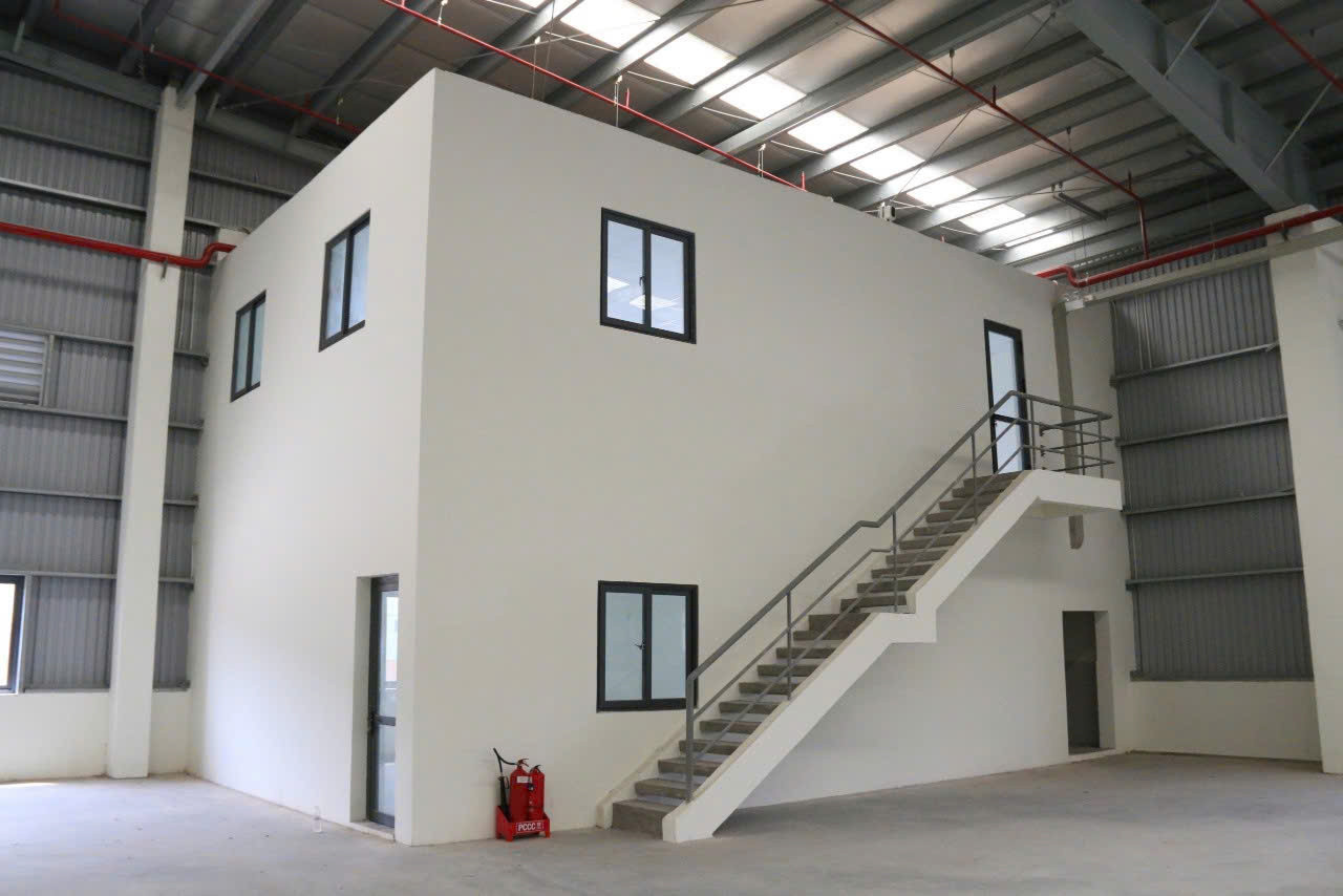 Cần bán kho ngoại quan cao cấp chuẩn quốc tế tại Phú Mỹ, Bà Rịa Vũng Tàu