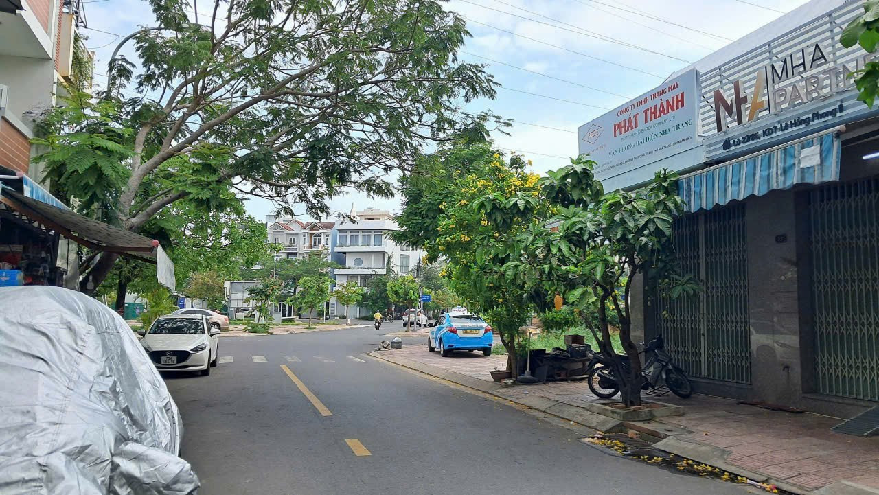 Bán nhà 60m² ngang 4m giá 6 tỷ Phường Nam Nha Trang