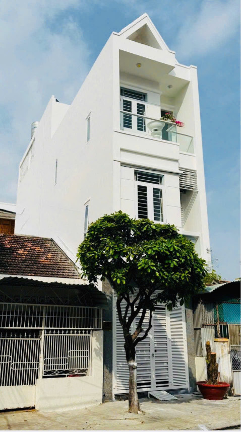Cơ hội sở hữu nhà mặt tiền trung tâm, GẦN BIỂN NHA TRANG – đón đầu Cơ Hội – tiềm năng tăng giá cực tốt trong 1–2 năm tới.