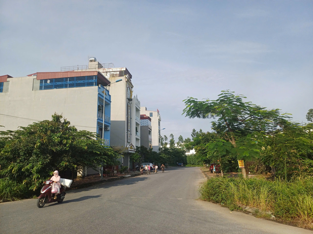 Bán 89m2 đất chu mẫu 2. Lô áp góc nhìn vườn hoa. Phường nam sơn bắc ninh