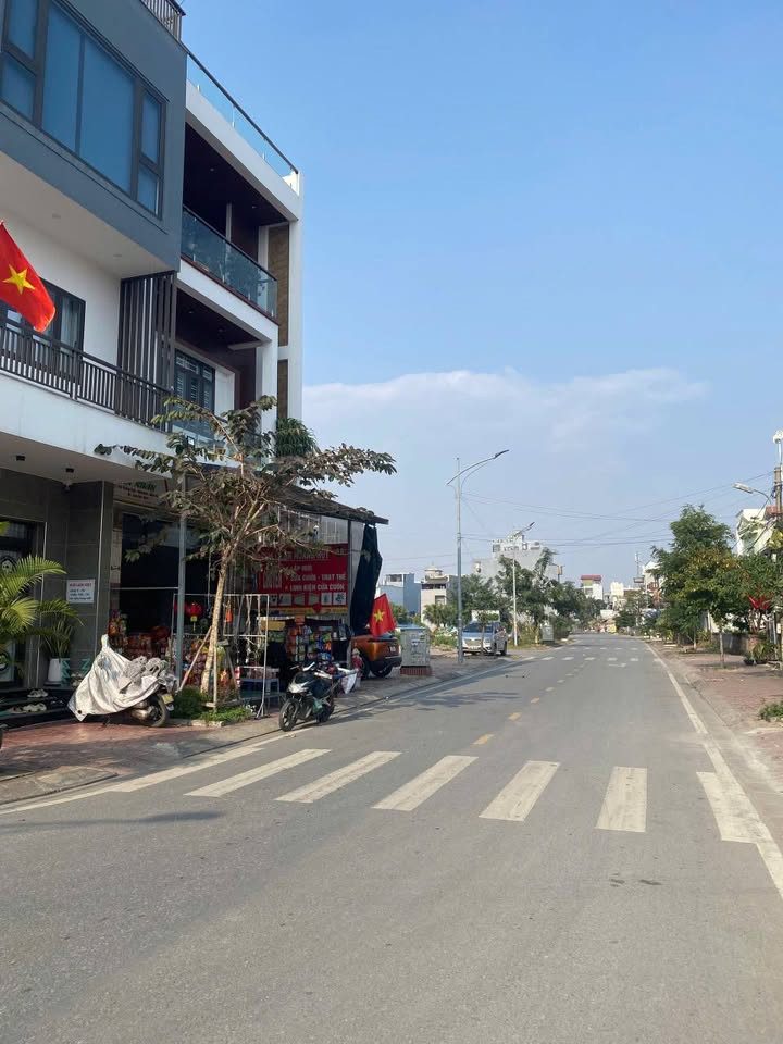 Bán đất đấu giá Kha Lâm 3 108m2 vị trí đường đôi đối diện vườn hoa. Liên hệ: 0849 621 886