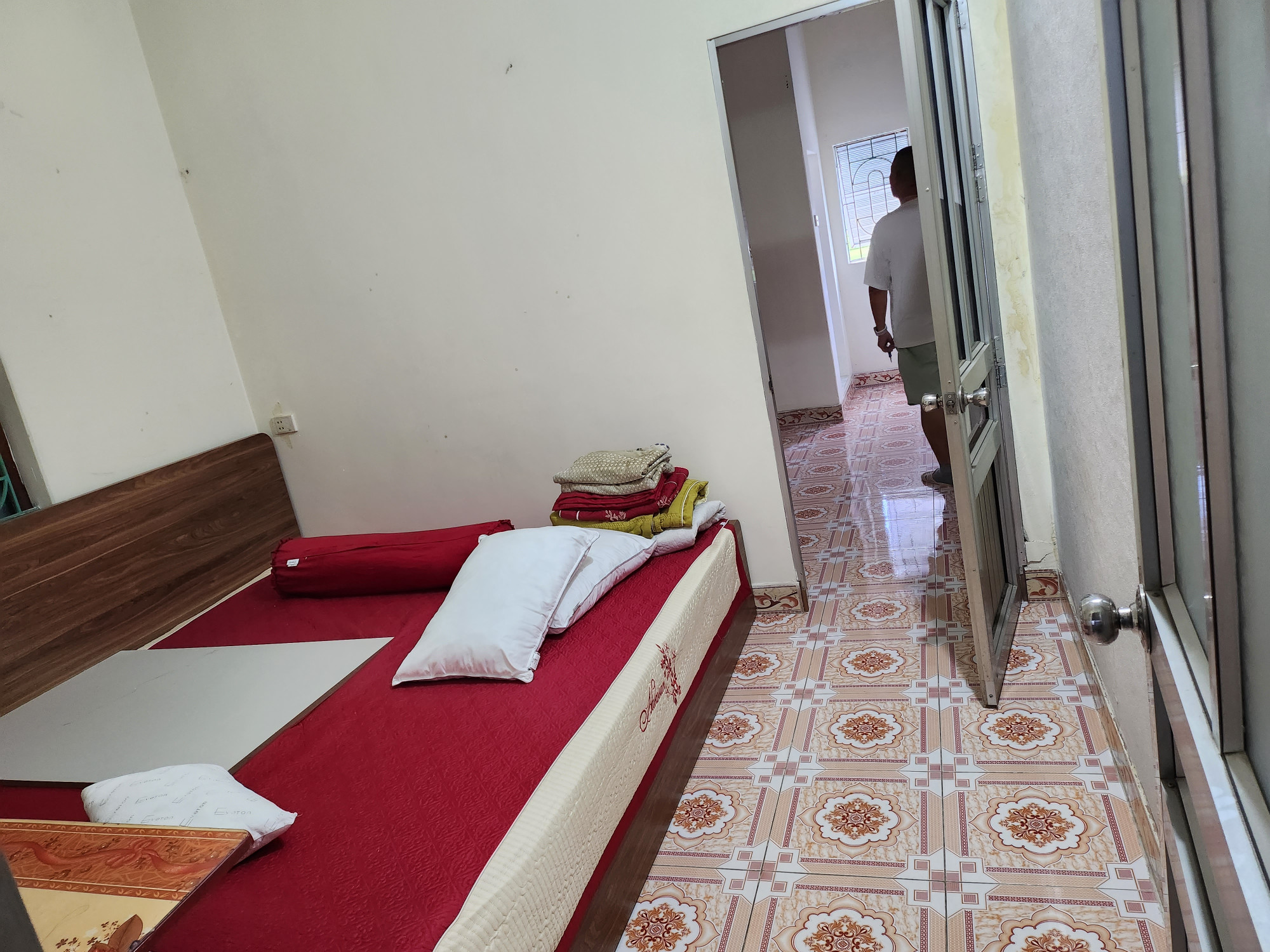 Bán nhà 3 tầng mặt đường Võ Nguyên Giáp