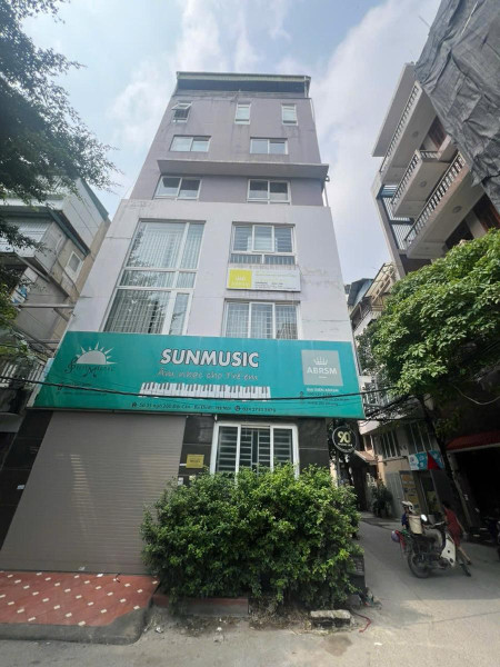 Bán nhà 71m² ngang 6.8m giá 68 tỷ Phường Ngọc Hà