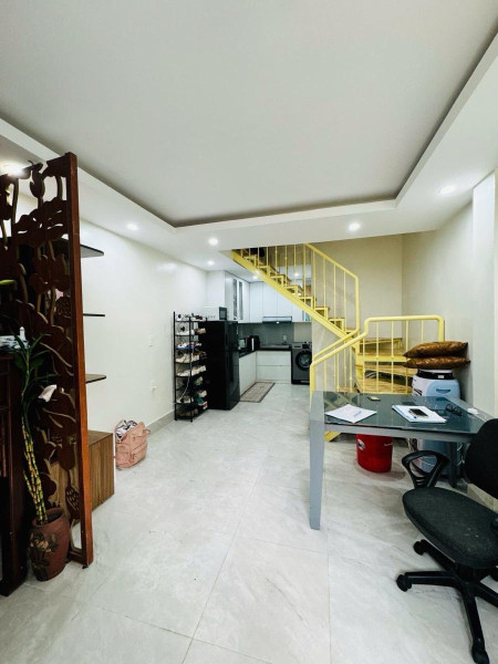 Cần bán Tập Thể tầng 2.3 khu tập thể  Kim Mã 2 ngủ 2wc chỉ 3,75 tỷ