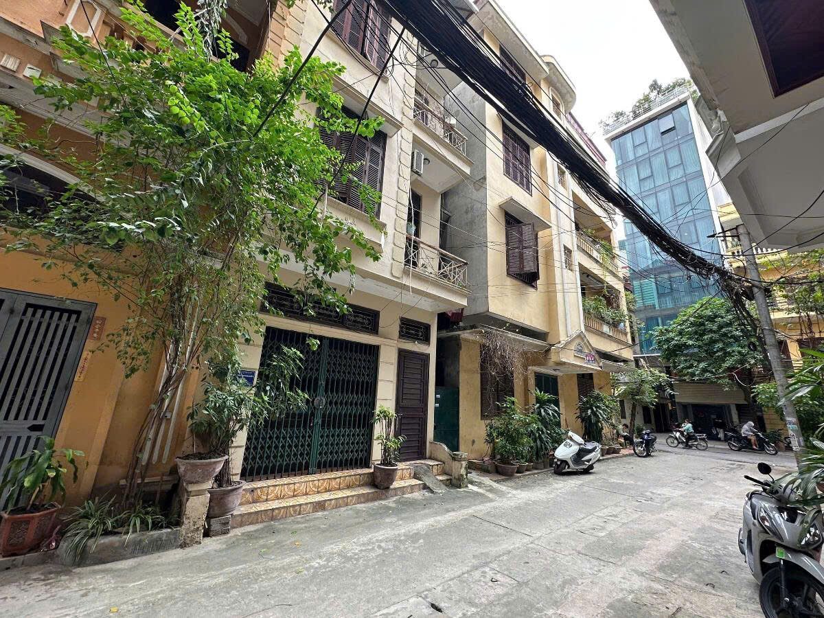 Phố kim mã,bđ, biệt thự đẹp giá đầu tư, phân lô 3 thoáng, ô tô tránh đỗ, 100m2+4t+mt 5,72m=40,5 tỷ