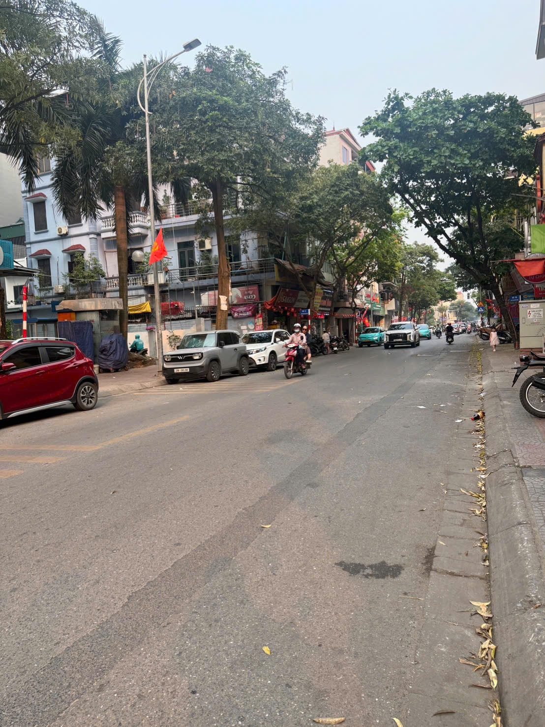 🏠NGUYỄN SƠN LONG BIÊN- CẦN CHUYỂN NHƯỢNG - DT :1.060 MÉT- GIÁ 268 TỶ CÓ THƯƠNG LƯỢNG- CHUYỂN NHƯỢNG PHÙ HỢP NHU CẦU KHÁCH LÀM TRƯỜNG HỌC LIÊN THÔNG QUỐC TẾ-BỆNH ĐA KHOA QUỐC TẾ-VP TẬP ĐOÀN- DOANH NGHIỆP…

👉 Mô tả: Đất được chia làm 2 khu hiện tại một kh
