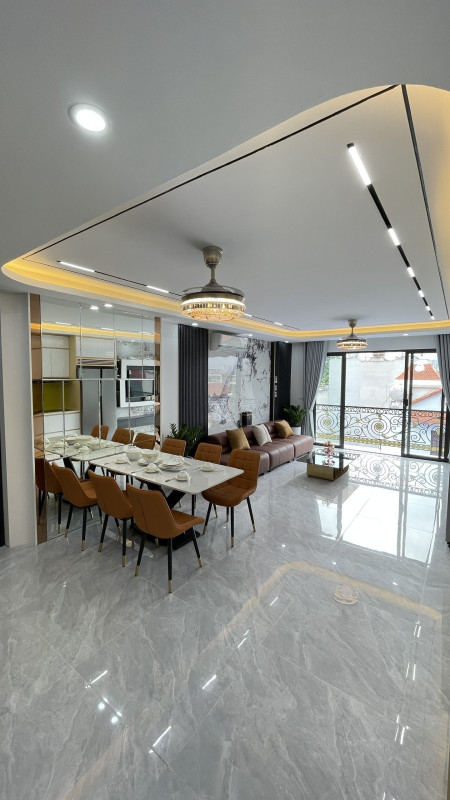 Bán nhà Ngọc Thụy (Long Biên) 47m, 6 tầng, mt 4.6m, giá 13.96 tỷ