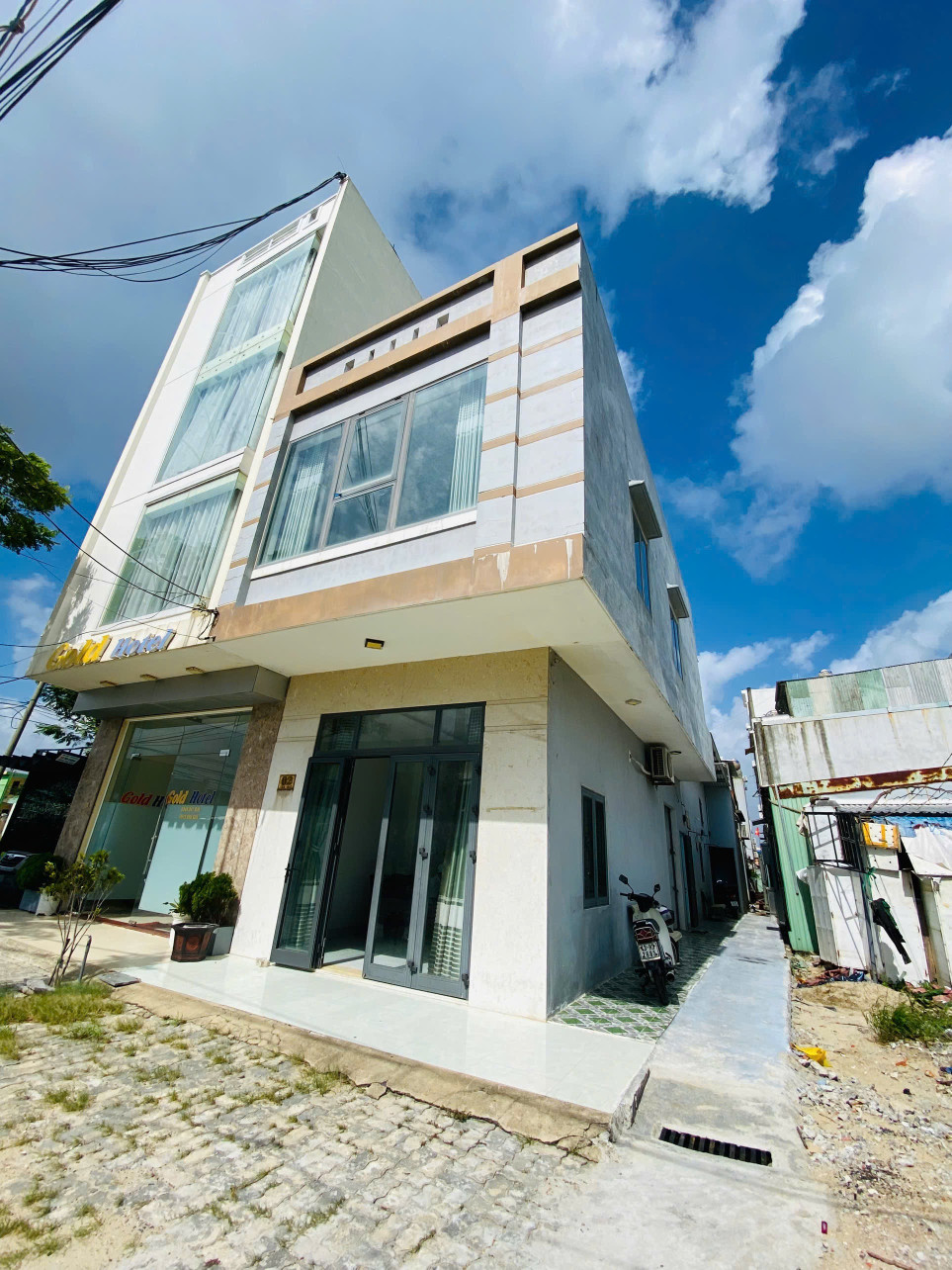 Cho thuê nhà ở mặt bằng kinh doanh