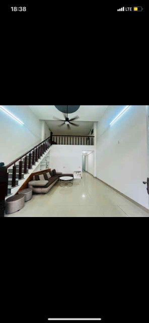 CHO THUÊ NHÀ 145M² – HẺM NGUYỄN KHUYẾN, VĨNH HẢI – FULL NỘI THẤT  • Nhà cấp 4, 4 phòng ngủ, 2 WC, sân trước thoáng, giếng trời sau  • Đầy đủ nội thất mới, sạch – vào ở ngay  • Gần đường chính Nguyễn Khuyến, chợ Vĩnh Hải, khu dân cư sầm uất  • Giá thuê: 8 