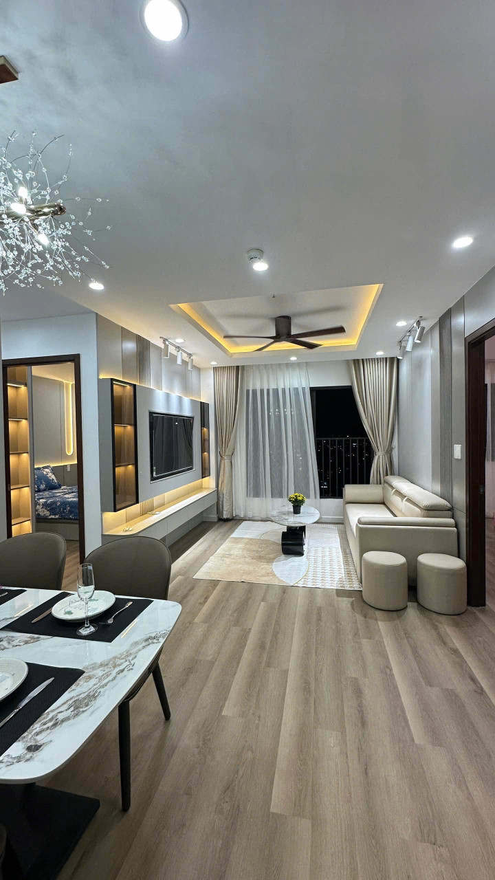 Cho thuê căn hộ CT2 VCN Phước Hải  - Dt 70m2 có 2 phòng ngủ,2wc  - đầy đủ nội thất  - Giá thuê 15tr/ tháng ( cọc 2 tt 2 ) hợp đồng 1 năm .  - ưu tiên khách nước ngoài