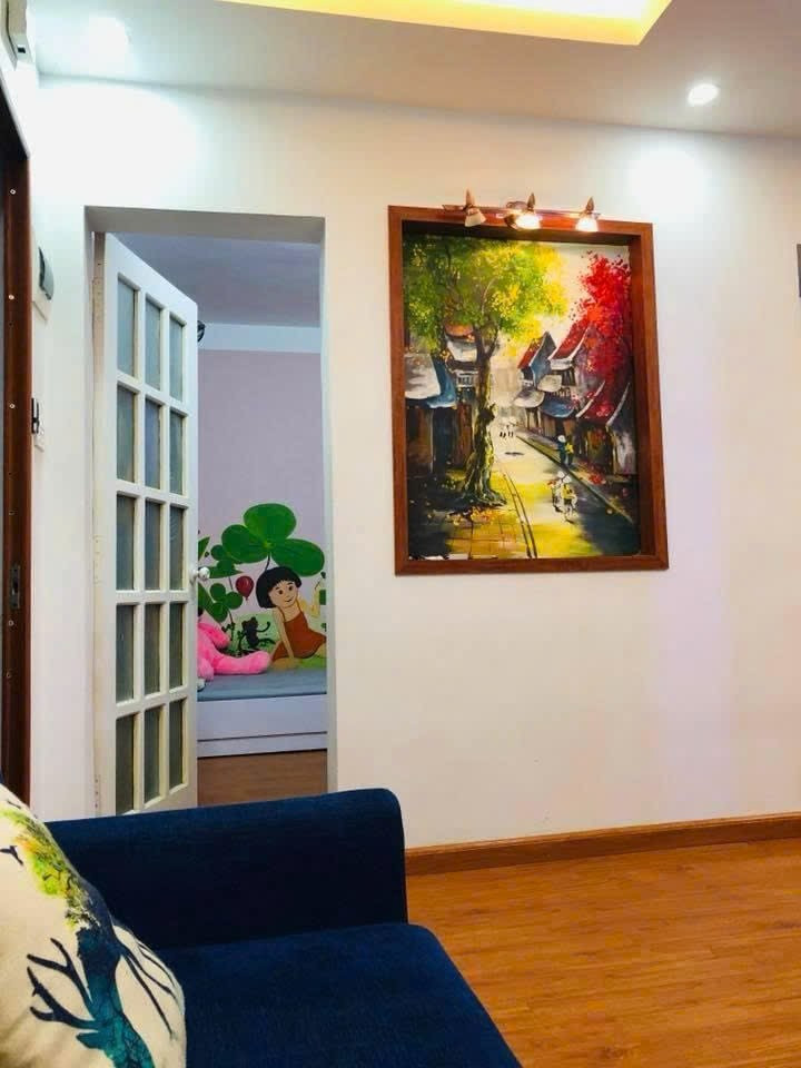 Bán căn hộ tập thể phố Vũ Trọng Phụng, Thanh Xuân, nhà đẹp ở luôn, gần phố