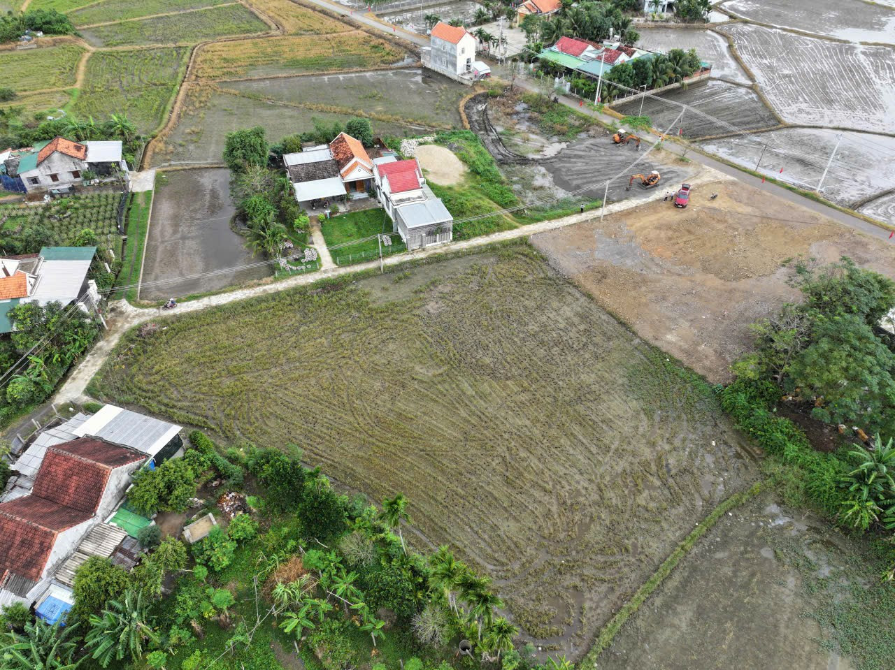 Lh 0938156791 Hiếu. Phú thạnh(ninh giang)-phường hoà thắng-ninh hoà mở bán 13lô full thổ 
Đường bê tông mặt bằng ranh mốc hoàn thiện
Giá đầu tư chỉ từ 339tr-639tr/lô 
Ac lựa lô phù hợp đầu tư lh