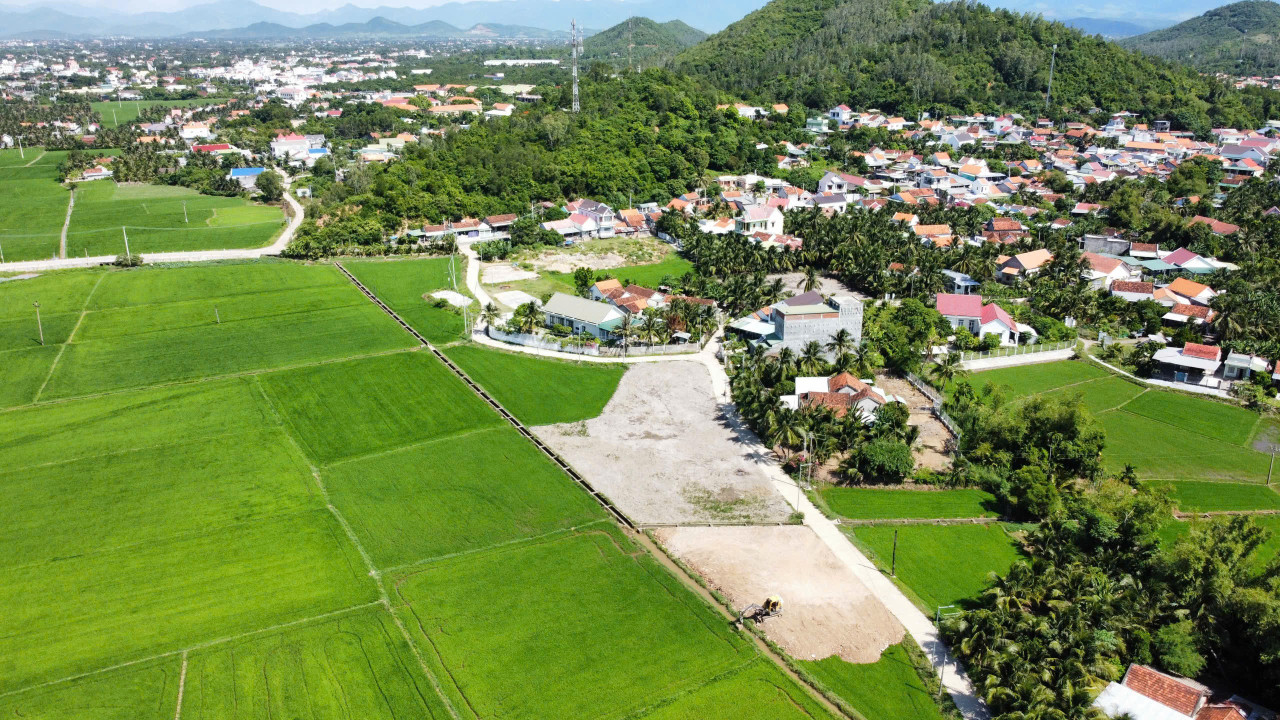 0763615365 Bán đất 220,8m² giá 490 triệu Phường Ninh Hòa
