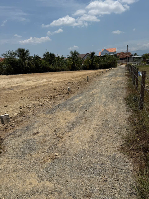 0763615365 Bán đất 173,7m² giá 640 triệu Phường Ninh Hòa
