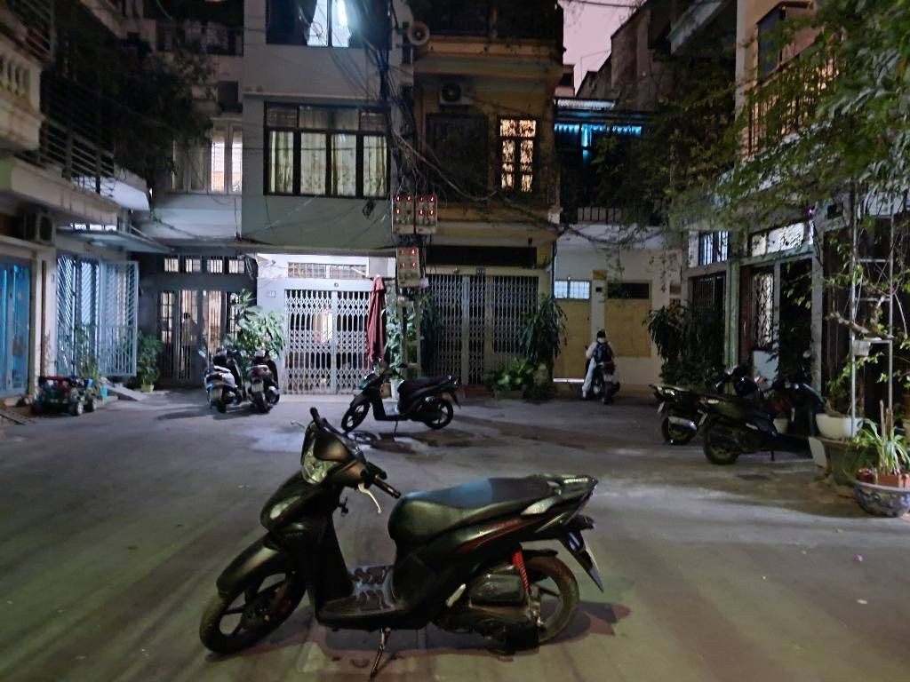 Nguyễn lương Bằng, 60m x ,3tầng x Mt 3.5m dân xây, gàn phố an ninh tốt, tiện ích nhiều vô kể
