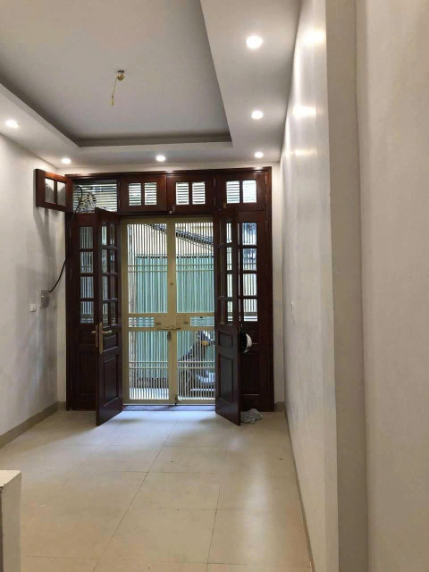 Cho thuê nhà nguyên căn Đặng Thái Thân, Phan Chu Trinh, Hoàn Kiếm. DT 40m x 4 tầng, giá 17tr