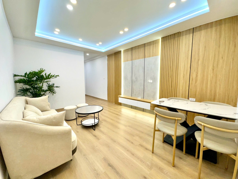 Bán căn hộ tập thể Nguyễn Công Trứ, Hai Bà Trưng, nhà đẹp full nội thất, cực thoáng