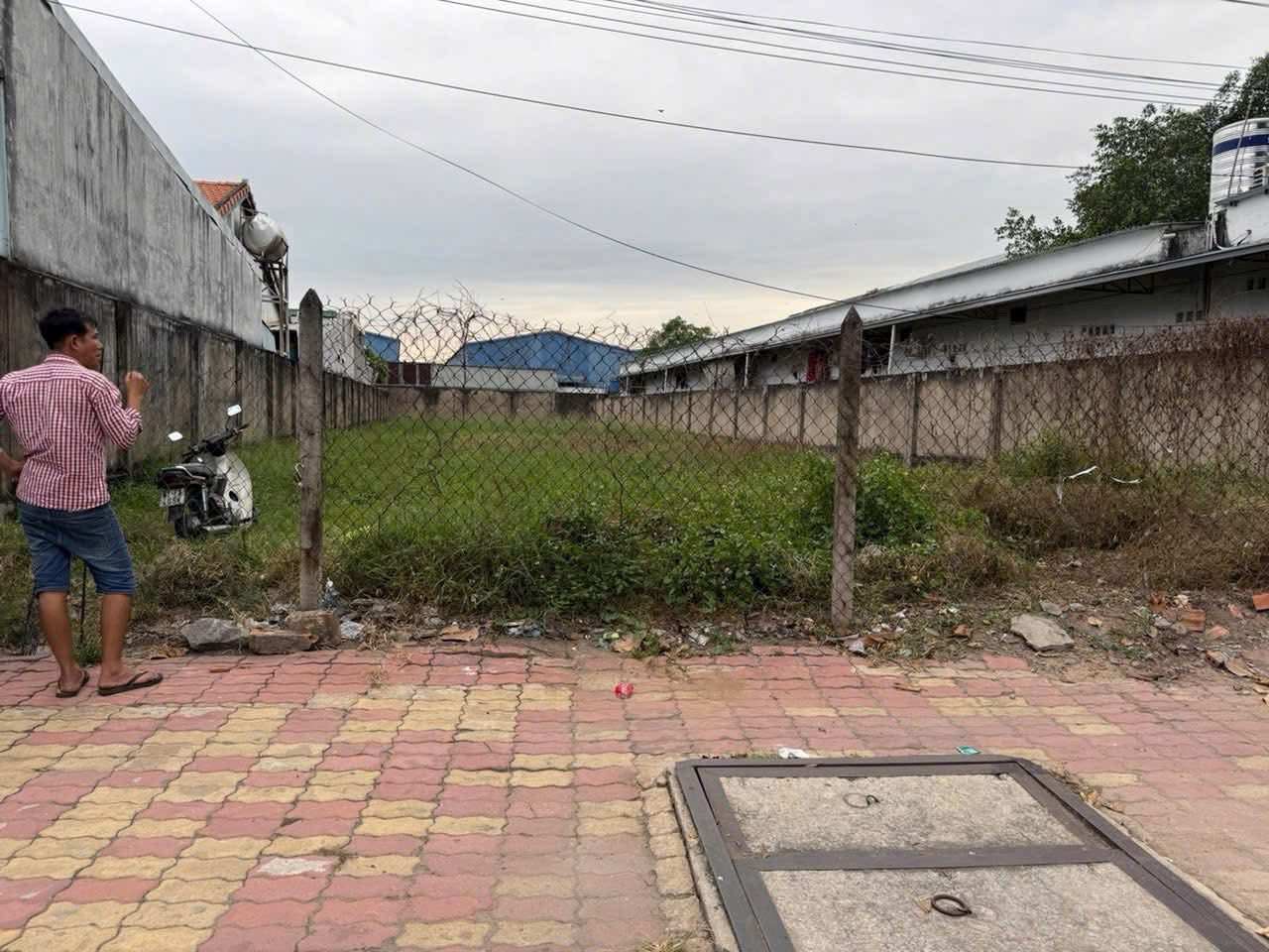 Bán đất MT PHAN ĐĂNG LUU  933.9m² ngang 15m giá 28 tỷ Phường Phú An 0815422197