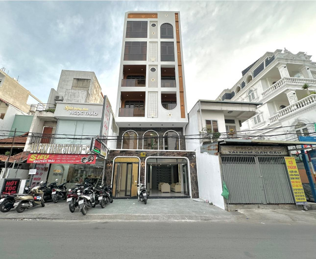 SIÊU PHẨM TÒA NHÀ VĂN PHÒNG 6 TẦNG + 1 HẦM– MẶT TIỀN 16M–VỊ TRÍ VÀNG ĐỨC DIỄN, BẮC TỪ LIÊM – ĐẲNG CẤP DOANH NHÂN