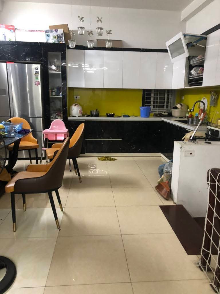 Bán nhà mặt phố Phú Diễn, Bắc Từ Liêm, 58/80m2, 6 tầng, mặt tiền  4.2m, giá 21.5 tỷ