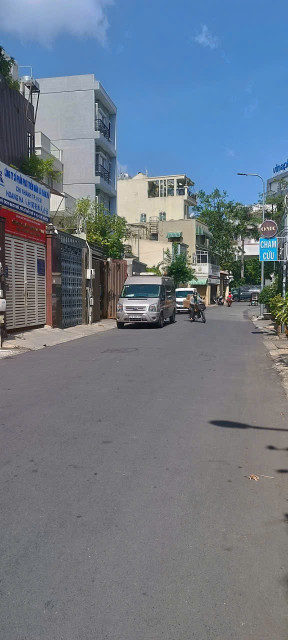 CHO THUÊ NHÀ MẶT TIỀN PHONG PHÚ P11 Q8
