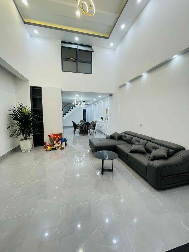 Bán nhà 1 trệt 1 lầu P. Phú Hoà đối diện Chung cư Happy One Central