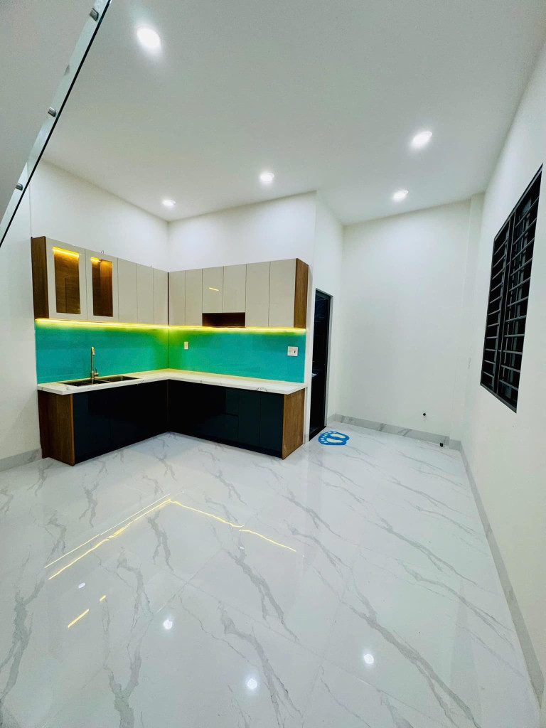 Bán nhà 64m² ngang 4m giá 2.55 tỷ tại Phường Phú Hòa 0815422197