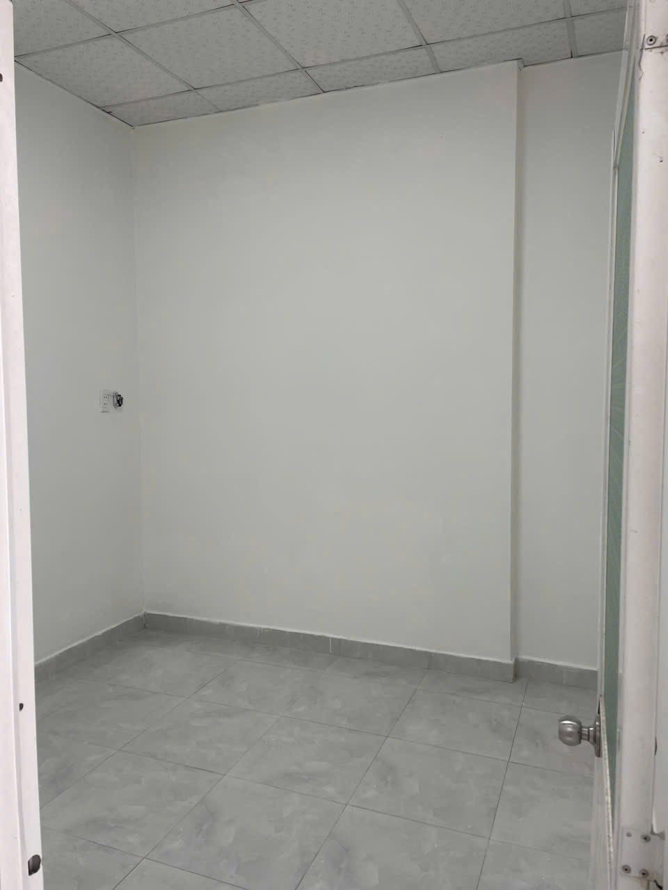 Cho thuê nhà hẻm Lê Hồng Phong, giá chỉ 5.5 triệu/tháng