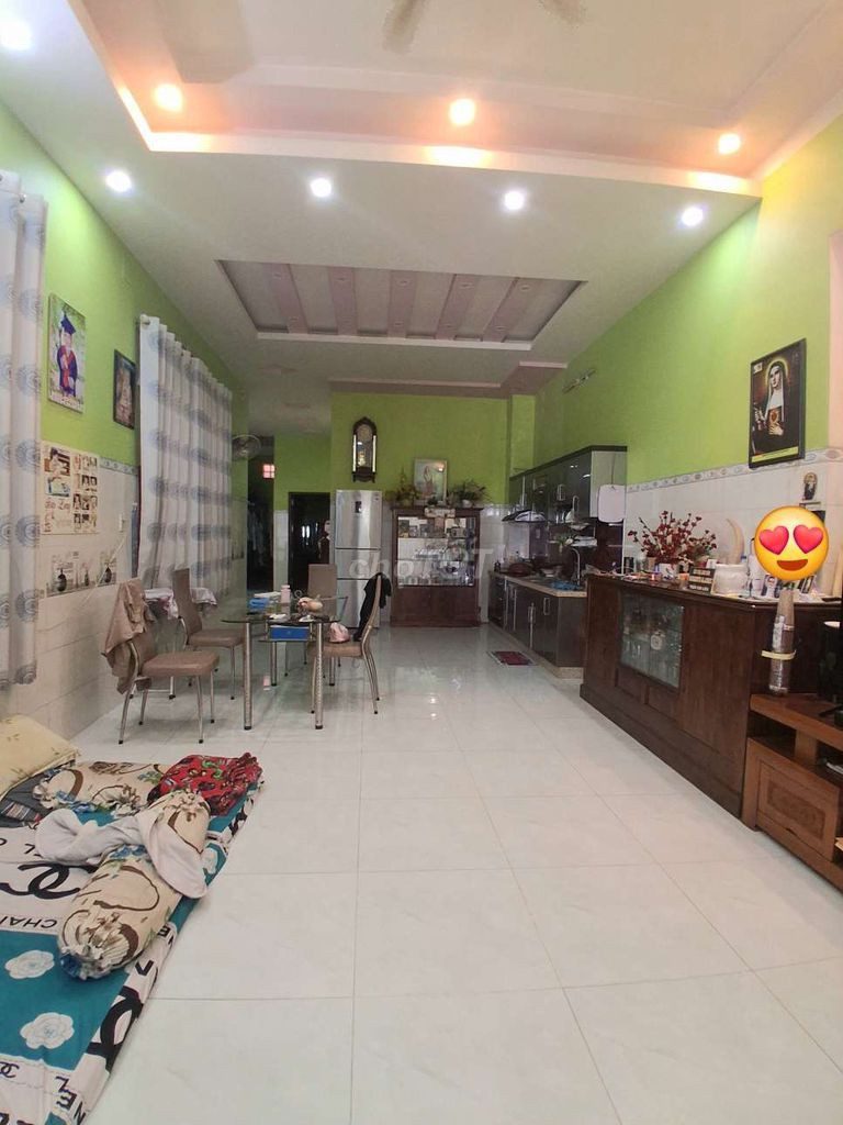 Nhà gần vòng xoay Gò Đậu, rộng 162m2 có 3 phòng rộng, giá 12 triệu/th