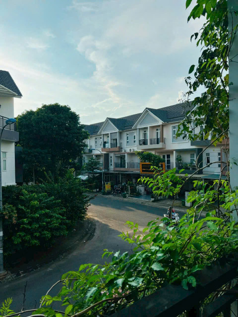 BDS HVL Căn Góc Hiếm - KDC Park Riverside   - Vị trí căn góc View Hồ, đường 20m.