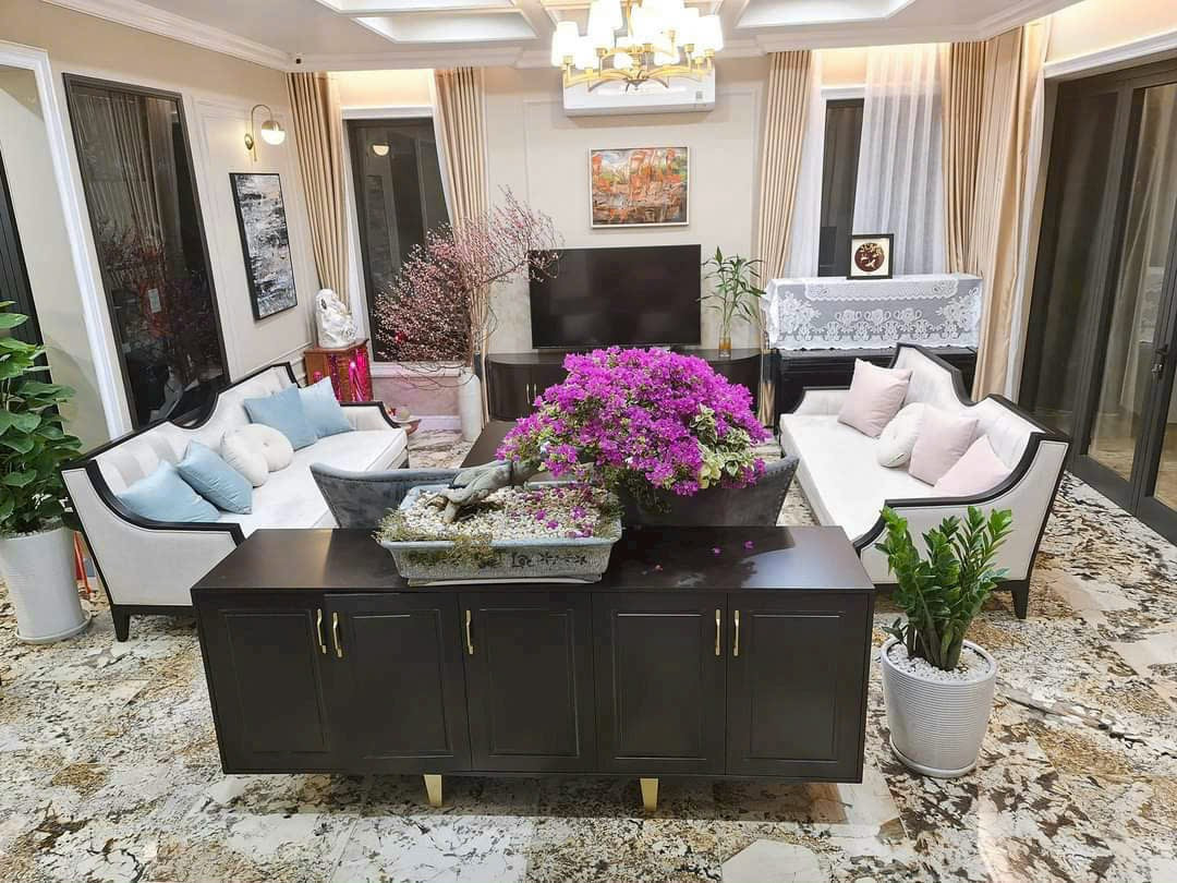 BDS HVL Cho thuê Căn biệt thự Tân Cổ Điển sát vòng xoay Liên Phường   =>>  Gần khu Global City