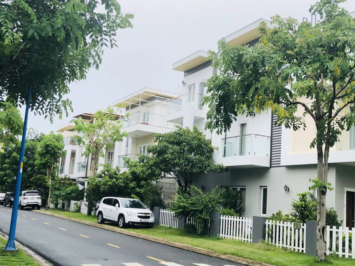 BDS HVL NC- CẦN BÁN NHÀ PHỐ LIỀN KỀ MELOSA KHANG ĐIỀN, PHÚ HỮU Q9
