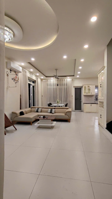 BDS HVL NC- CHO THUÊ BIỆT THỰ SÂN VƯỜN FULL NT ĐẸP KDC LIÊN  PHƯỜNG Q9