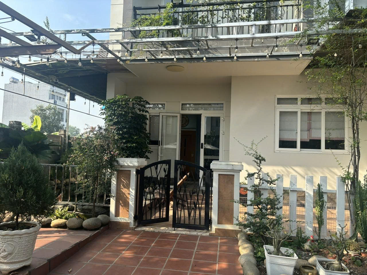 BDS HVL NC- CHO THUÊ BIỆT THỰ SÂN VƯỜN FULL NT CÓ THANG MÁY PARKRIVERSIDE LIÊN PHƯỜNG Q9