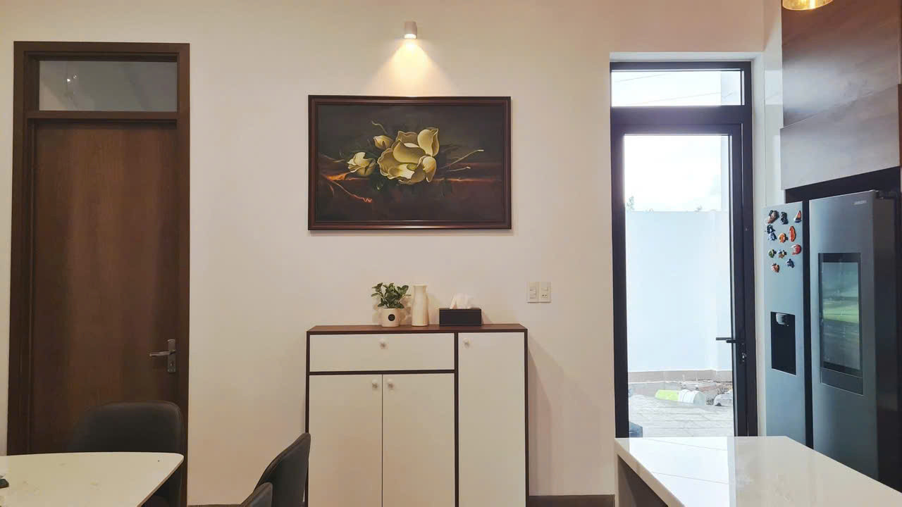 BDS  HVL Cho thuê biệt thự sân vườn siêu đẹp siêu rộng ngay vòng xoay Nguyễn Duy Trinh, Phú Hữu Q9