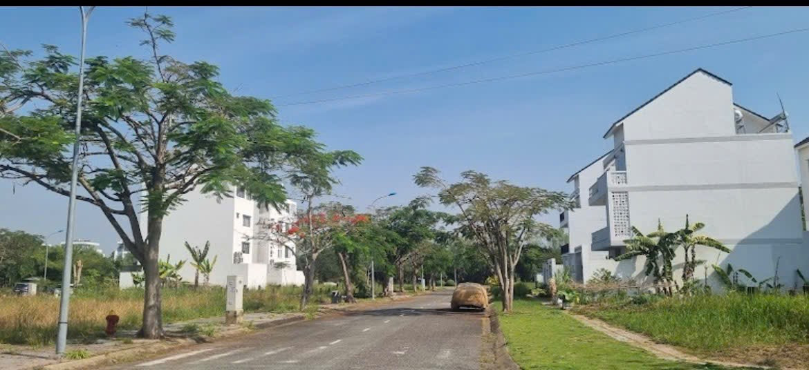 Bán đất biệt thự. Kdc Khang Điền. Bưng Ông Thoàn. P phú hữu * 6 x 18
