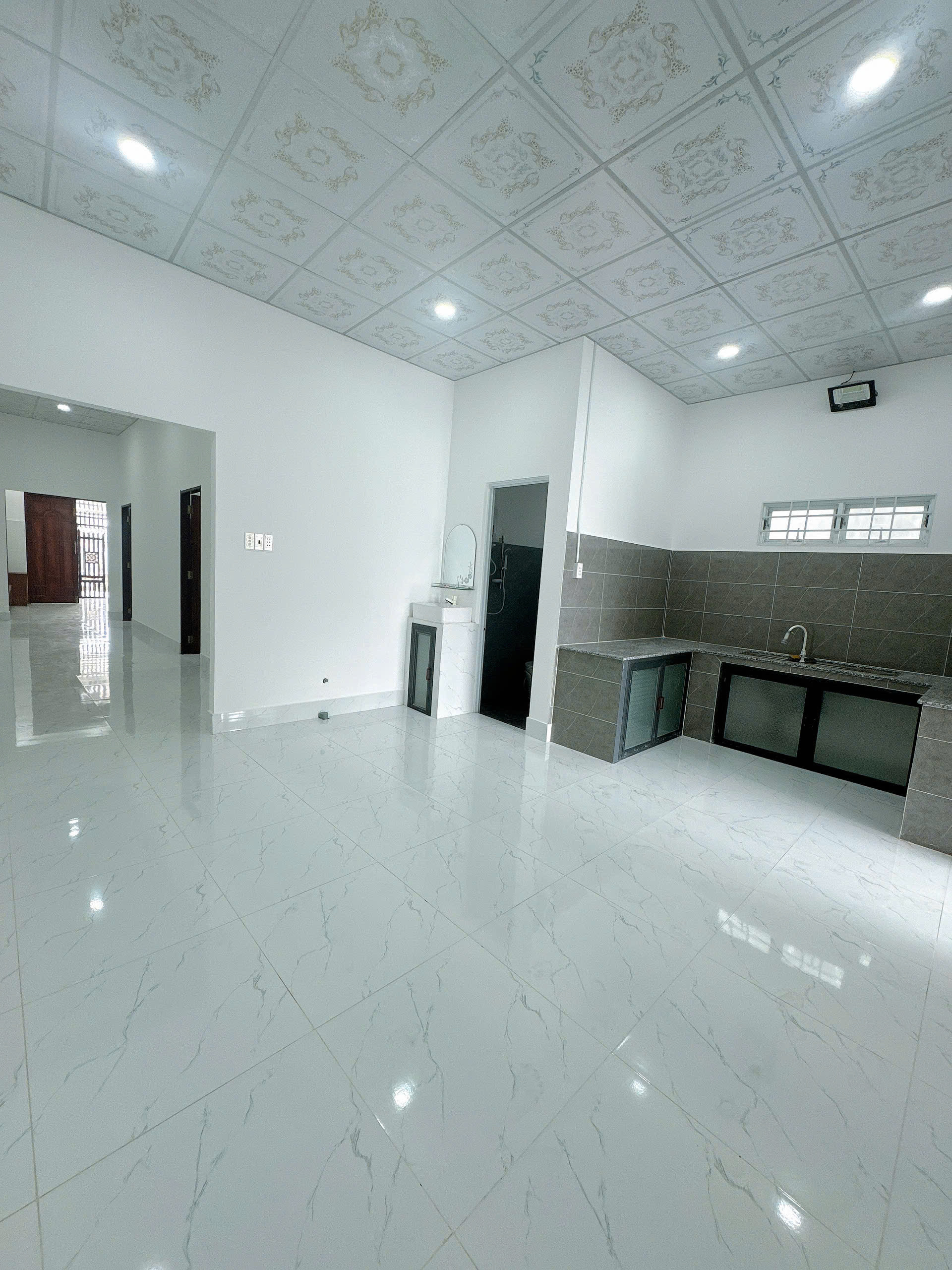 Nhà mới xây phường Phú Khương 174m2, có 3 phòng ngủ