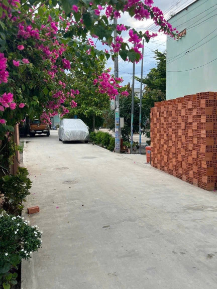 Bán đất 175m² ngang 6m giá 3.35 tỷ Phường Phú Lợi 0815422197