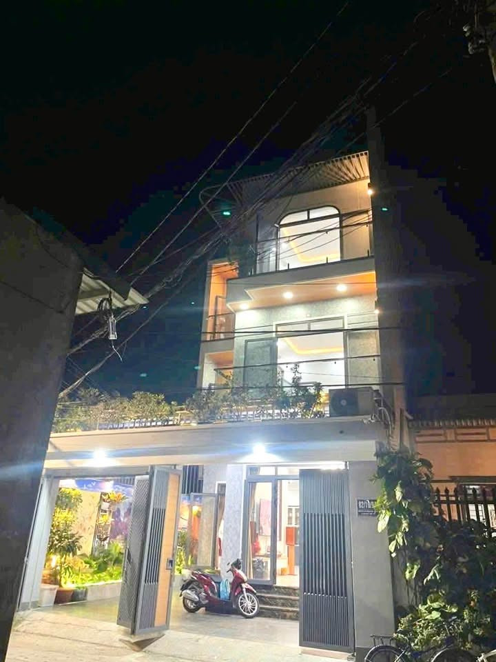 Bán nhà 126.1m² ngang 7m giá 5.5 tỷ Phường Phú Lợi 0815422197