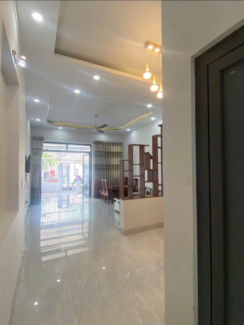 Bán nhà 128.6m² ngang 5m giá 2.8 tỷ Phường Phú Lợi
