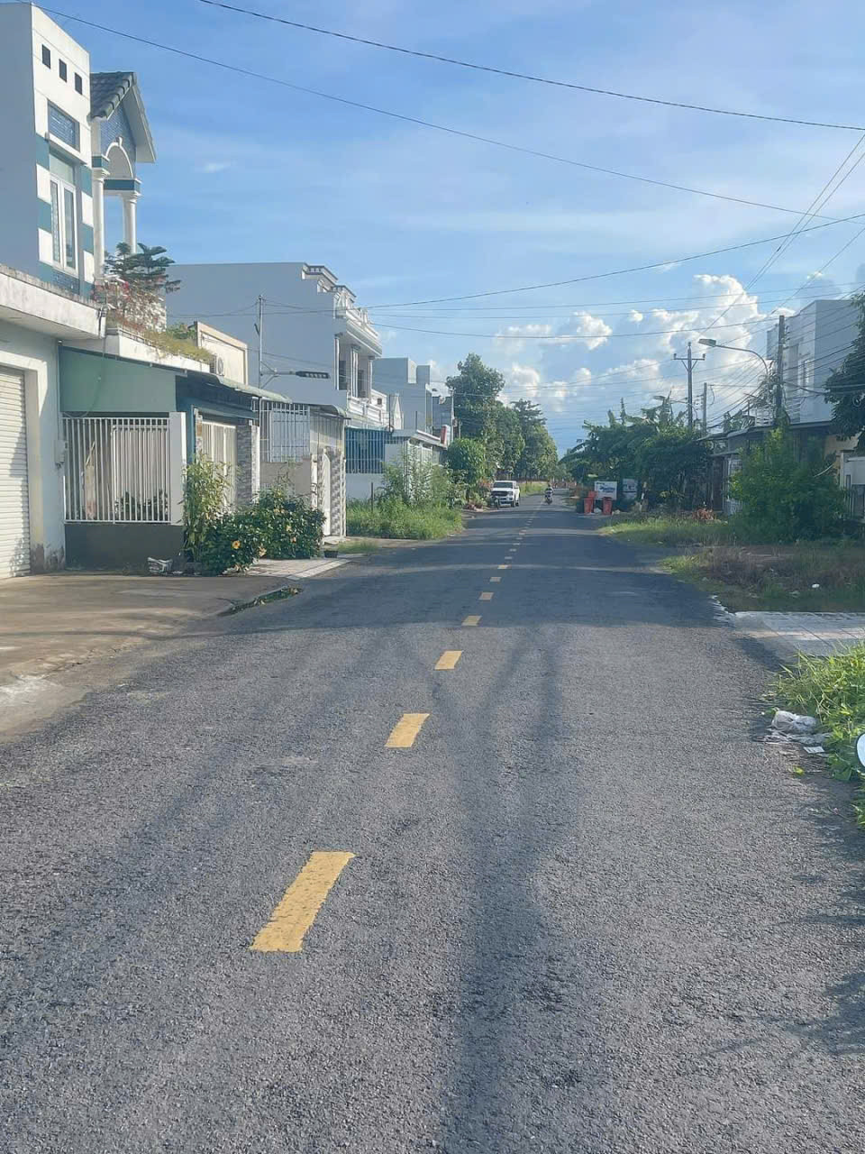 Đất mặt tiền đường Lưu Khánh Đức