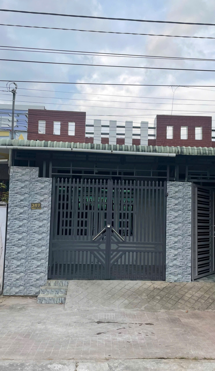 Bán nhà 99.9m² ngang 4m giá 1.58 tỷ Phường Phú Lợi